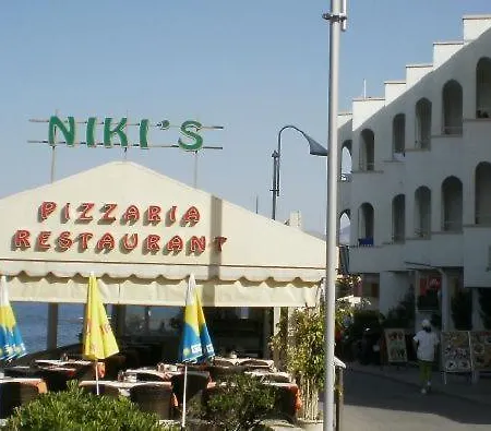 ホテル Nikis ヘルソニソス